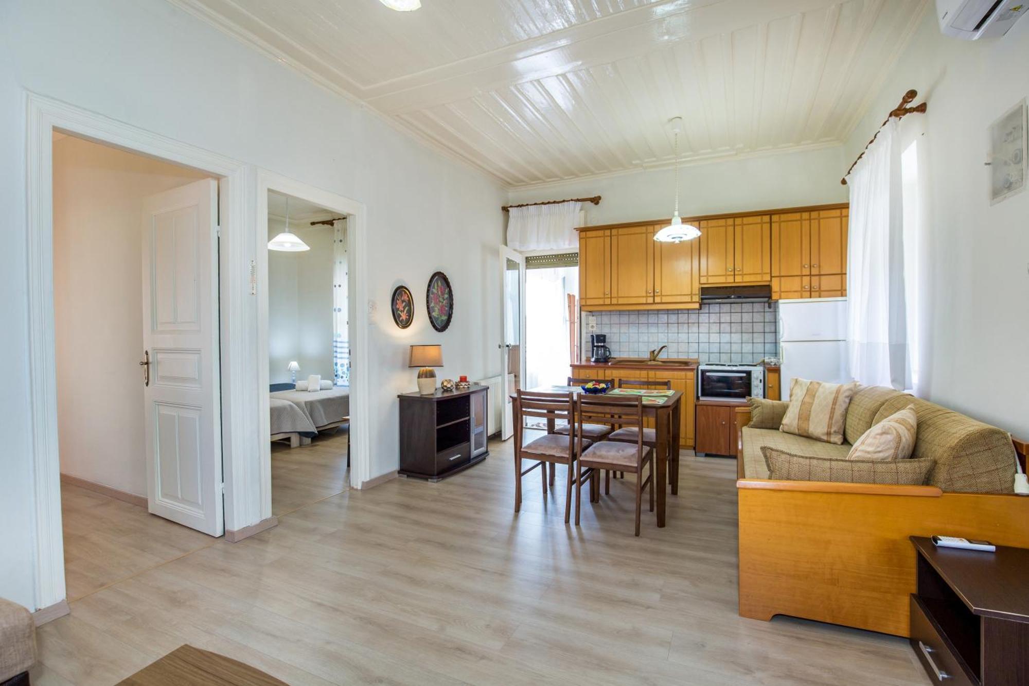 شقة House Stella يميناريا المظهر الخارجي الصورة